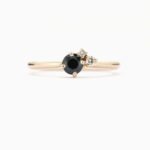 1200x1200_125599_Cerise sormus Musta timantti valkokulta engagement ring diamonds_1