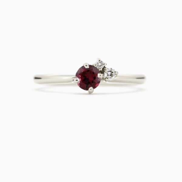 1200x1200_127205_Cerise sormus Rubiini ruby valkokulta engagement ring diamonds_1 1200x1200_127205_Cerise sormus Rubiini ruby valkokulta engagement ring diamonds_1