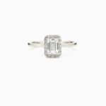 1200x1200_87300_Gabrielle halosormus smaragdihiontainen laboratoriotimantti lab grown emerald cut halo engagement ring_7