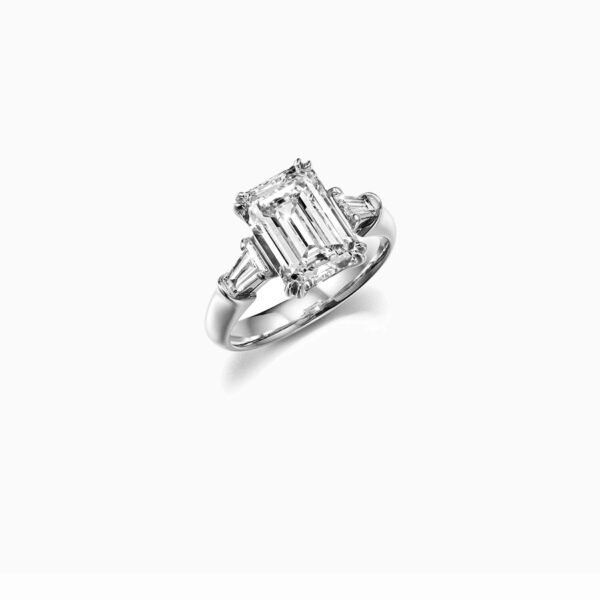 1200x1200_122518_Gala sormus smaragdihiontainen laboratoriotimantti emerald cut lab grown diamond ring kopio 1200x1200_122518_Gala sormus smaragdihiontainen laboratoriotimantti emerald cut lab grown diamond ring kopio