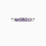 1200x1200_146962_crown grande puoliallianssisormus valkokulta half carat half eternity ring laventeli safiirit lavender sapphires white gold