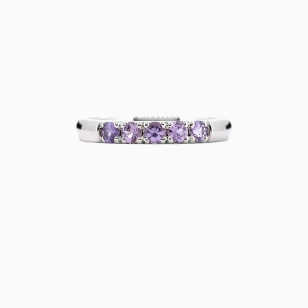1200x1200_146962_crown grande puoliallianssisormus valkokulta half carat half eternity ring laventeli safiirit lavender sapphires white gold